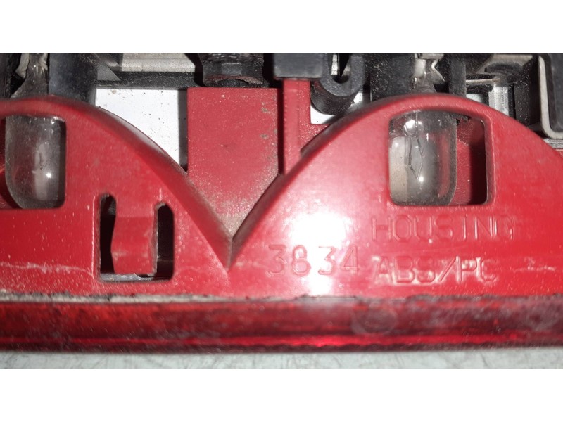 Recambio de luz central de freno para peugeot 107 urban referencia OEM IAM 3834  