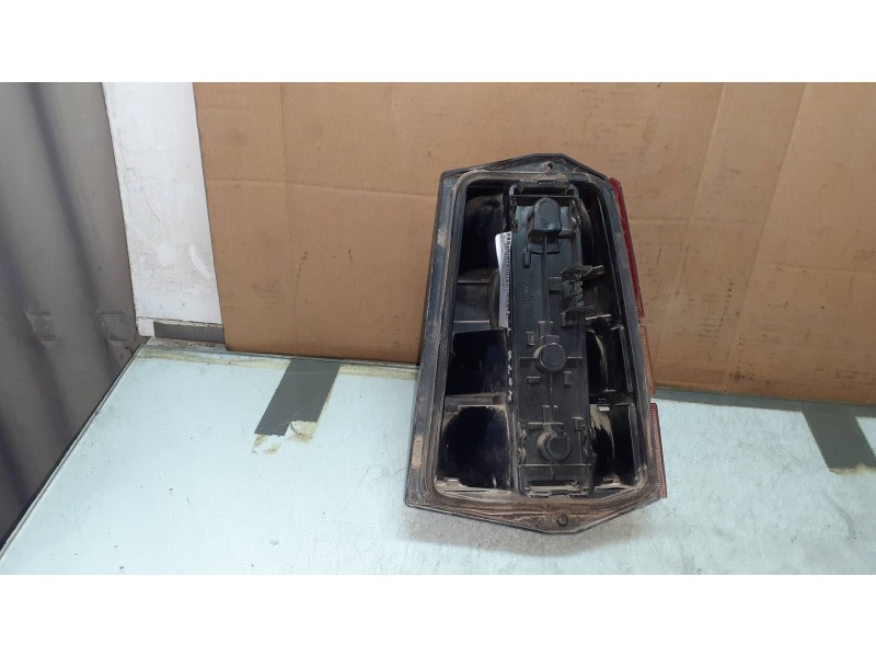 Recambio de piloto trasero izquierdo para seat marbella ce referencia OEM IAM   