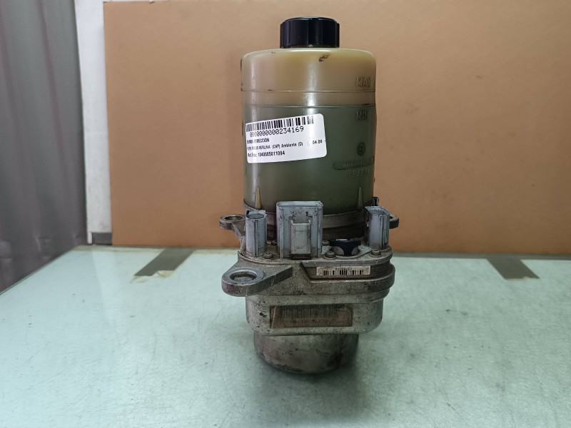 Recambio de bomba direccion para ford focus berlina (cap) ambiente (d) referencia OEM IAM 1040085011094  FOMOCO