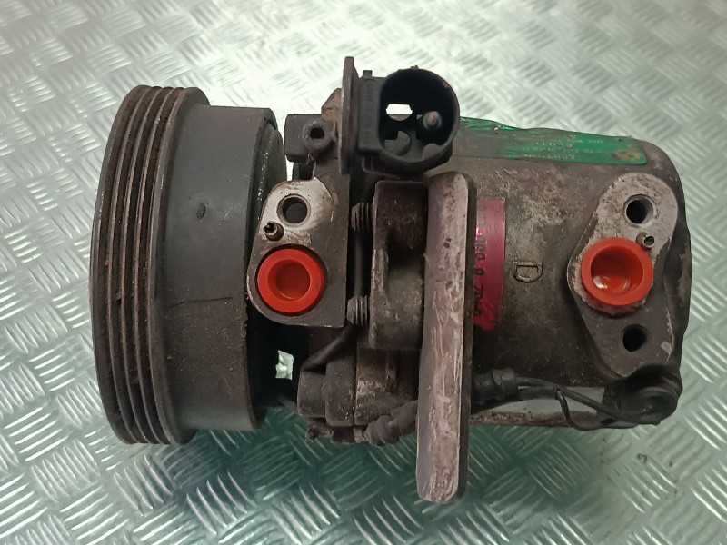 Recambio de compresor aire acondicionado para bmw serie 3 compacto (e36) 318tds referencia OEM IAM 64528390228  SEIKO