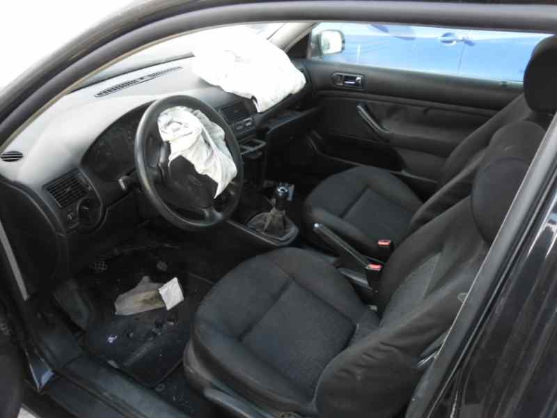 volkswagen golf iv berlina (1j1) del año 2000