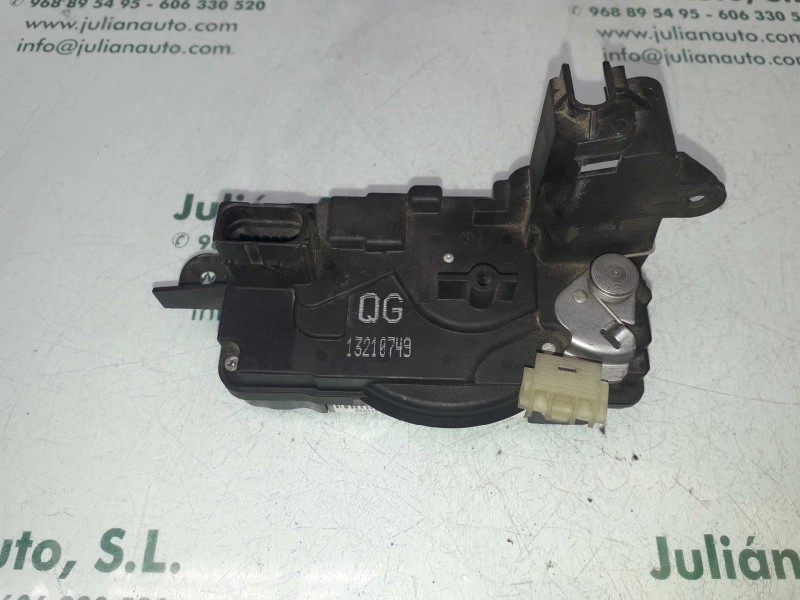 Recambio de cerradura puerta delantera derecha para opel astra gtc cosmo referencia OEM IAM 13210749  2+2 PINES