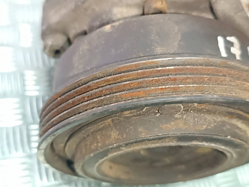 Recambio de compresor aire acondicionado para bmw serie 3 berlina (e36) 318tds referencia OEM IAM 64528390228  SEIKO