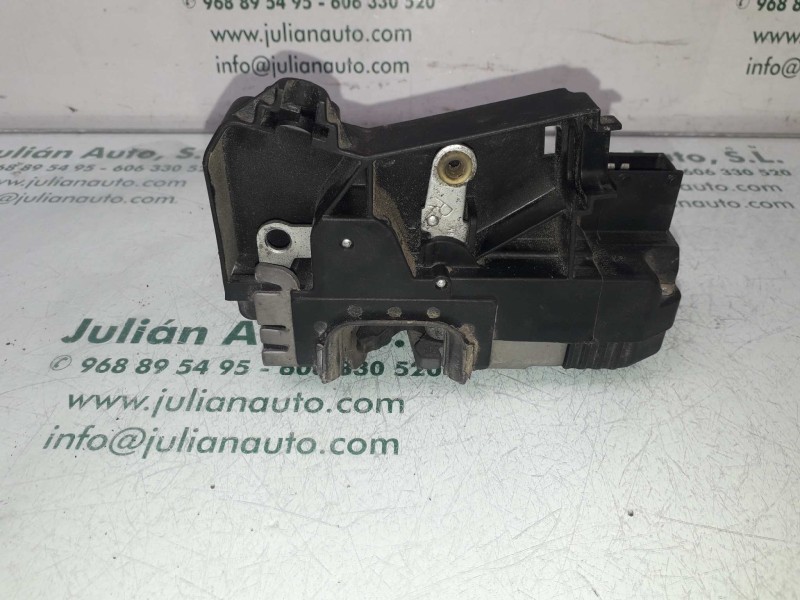 Recambio de cerradura puerta delantera derecha para opel astra g berlina eco 4 referencia OEM IAM 24444016  3 PINES Recambio de cerradura puerta delantera derecha para opel astra g berlina eco 4 referencia OEM IAM 24444016  3 PINES