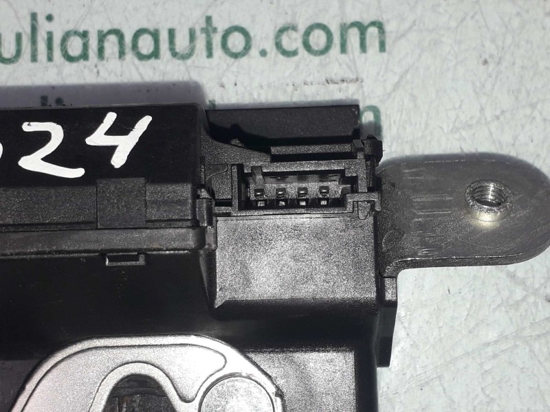 Recambio de cerradura maletero / porton para opel corsa d catch me referencia OEM IAM 55701971  