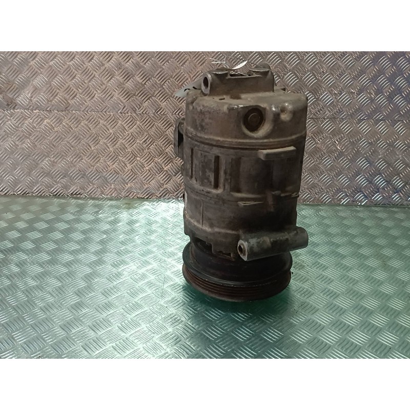 Recambio de compresor aire acondicionado para volkswagen passat berlina (3b2) comfortline referencia OEM IAM 8D0260808 7SBU16C D