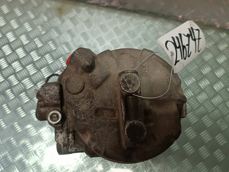 Recambio de compresor aire acondicionado para volkswagen passat berlina (3b2) comfortline referencia OEM IAM 8D0260808 7SBU16C D