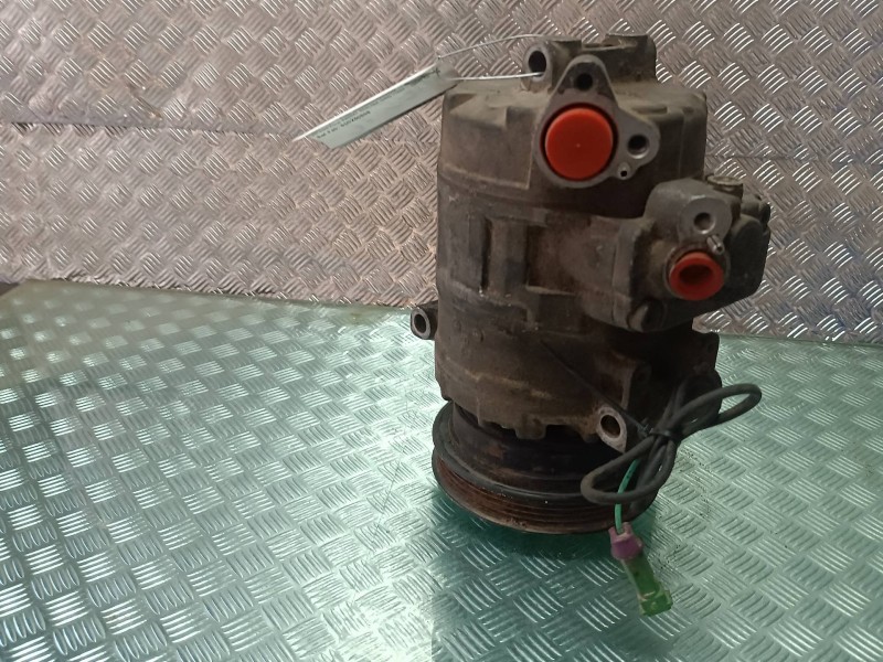 Recambio de compresor aire acondicionado para volkswagen passat berlina (3b2) comfortline referencia OEM IAM 8D0260808 7SBU16C D