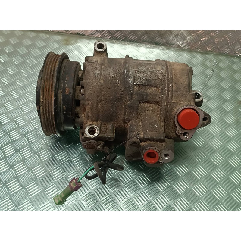 Recambio de compresor aire acondicionado para volkswagen passat berlina (3b2) comfortline referencia OEM IAM 8D0260808 7SBU16C D