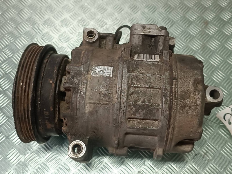 Recambio de compresor aire acondicionado para volkswagen passat berlina (3b2) comfortline referencia OEM IAM 8D0260808 7SBU16C D