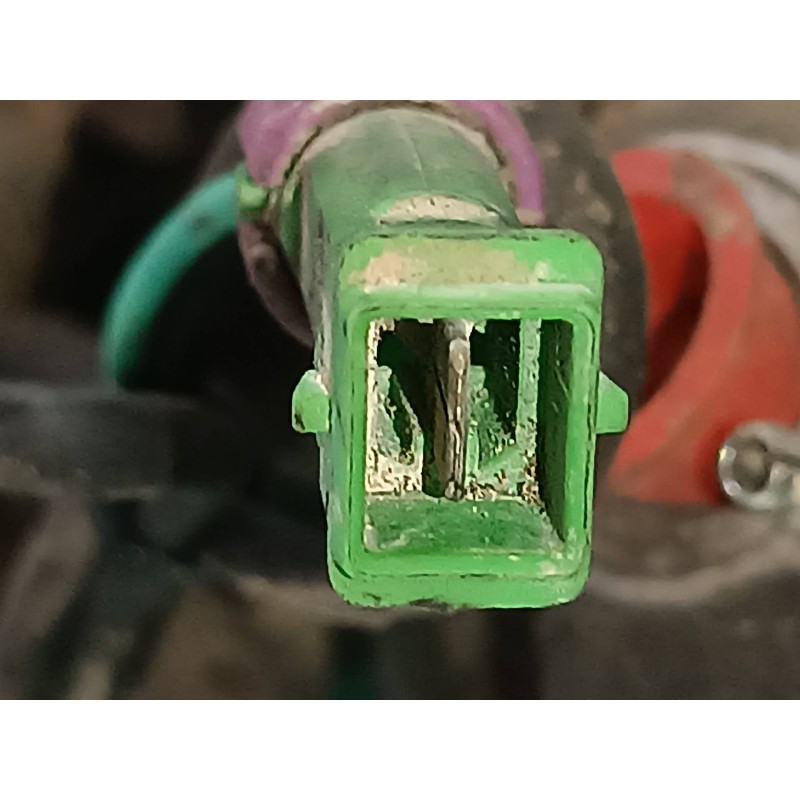 Recambio de compresor aire acondicionado para volkswagen passat berlina (3b2) comfortline referencia OEM IAM 8D0260808 7SBU16C D