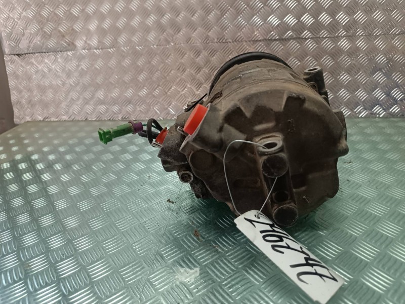 Recambio de compresor aire acondicionado para volkswagen passat berlina (3b2) comfortline referencia OEM IAM 8D0260808 7SBU16C D