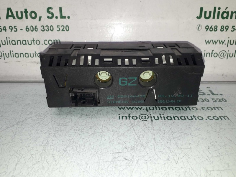 Recambio de pantalla multifuncion para opel corsa c enjoy referencia OEM IAM 009164455 5WK70005 