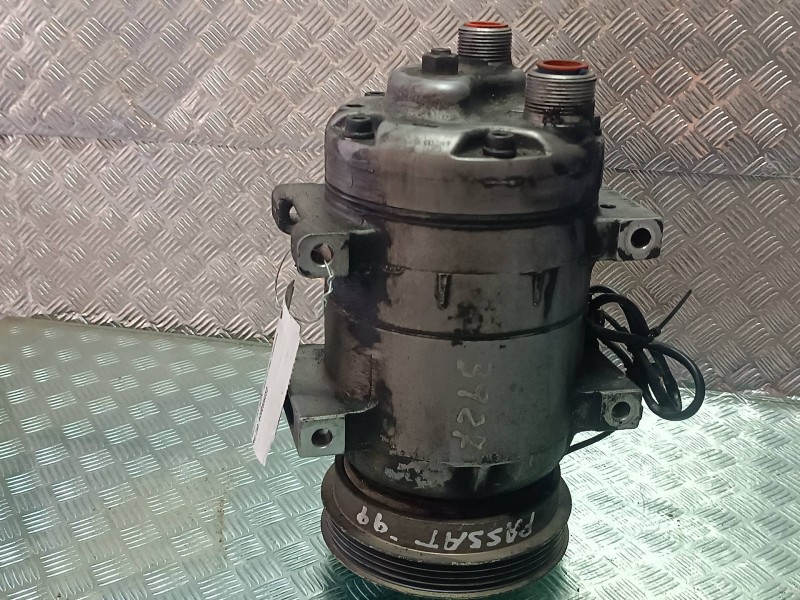 Recambio de compresor aire acondicionado para volkswagen passat berlina (3b2) comfortline referencia OEM IAM 8D0260805D DCW17D Z