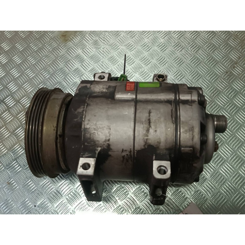 Recambio de compresor aire acondicionado para volkswagen passat berlina (3b2) comfortline referencia OEM IAM 8D0260805D DCW17D Z
