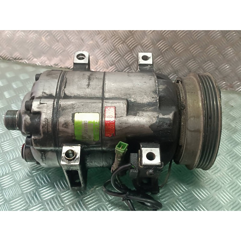 Recambio de compresor aire acondicionado para volkswagen passat berlina (3b2) comfortline referencia OEM IAM 8D0260805D DCW17D Z