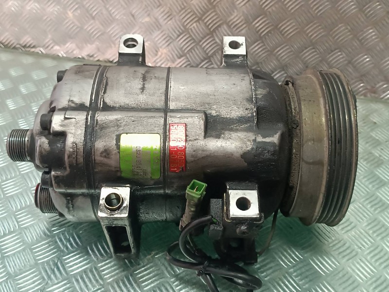 Recambio de compresor aire acondicionado para volkswagen passat berlina (3b2) comfortline referencia OEM IAM 8D0260805D DCW17D Z