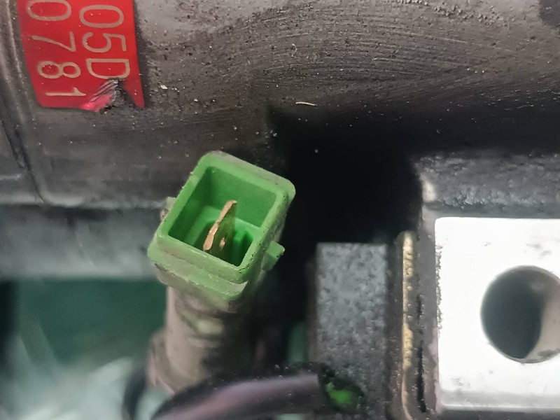 Recambio de compresor aire acondicionado para volkswagen passat berlina (3b2) comfortline referencia OEM IAM 8D0260805D DCW17D Z