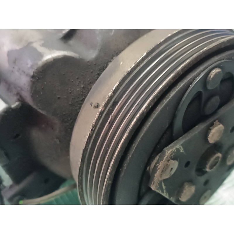 Recambio de compresor aire acondicionado para volkswagen passat berlina (3b2) comfortline referencia OEM IAM 8D0260805D DCW17D Z