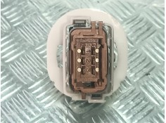 Recambio de mando elevalunas delantero derecho para renault clio iii confort dynamique referencia OEM IAM 156018100  CONECTOR 6  2