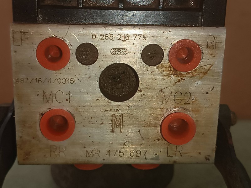 Recambio de abs para mitsubishi space star (dg0) 1900 di-d avance referencia OEM IAM 0273004489 0265216775 BOSCH