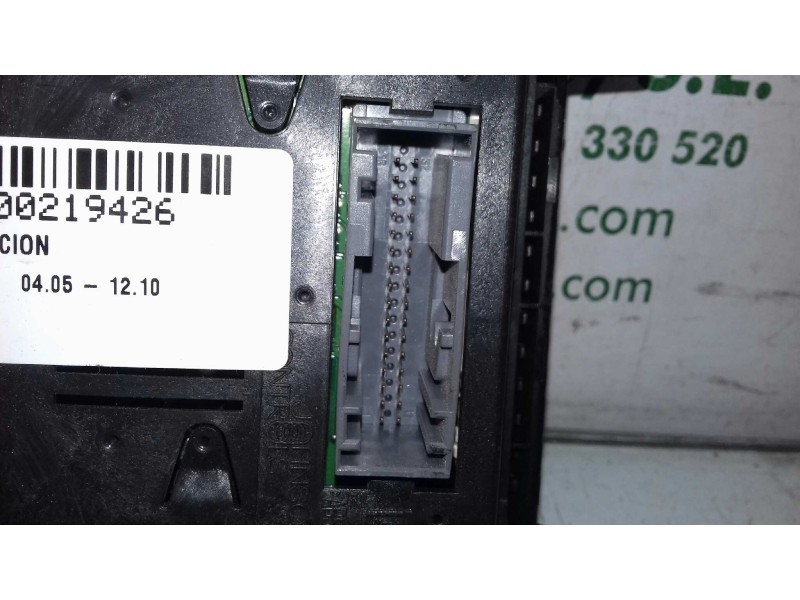 Recambio de pantalla multifuncion para opel zafira b cosmo referencia OEM IAM 13275085 565412769 JOHNSON CONTROLS