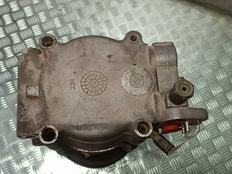 Recambio de compresor aire acondicionado para hyundai lantra berlina (rd) 2.0 gls referencia OEM IAM  FD46XG 
