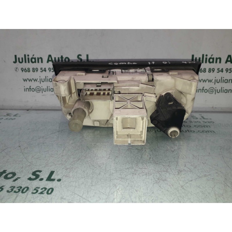 Recambio de mando calefaccion / aire acondicionado para opel combo (corsa c) cargo referencia OEM IAM 0528477  