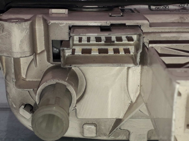 Recambio de mando calefaccion / aire acondicionado para opel combo (corsa c) cargo referencia OEM IAM 0528477  