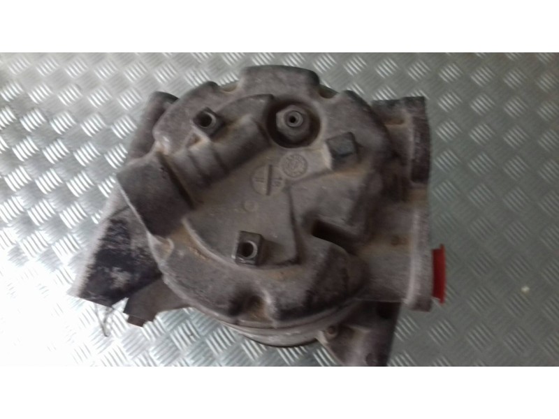 Recambio de compresor aire acondicionado para land rover freelander (lr2) td4 e referencia OEM IAM 6G9119D629FD  