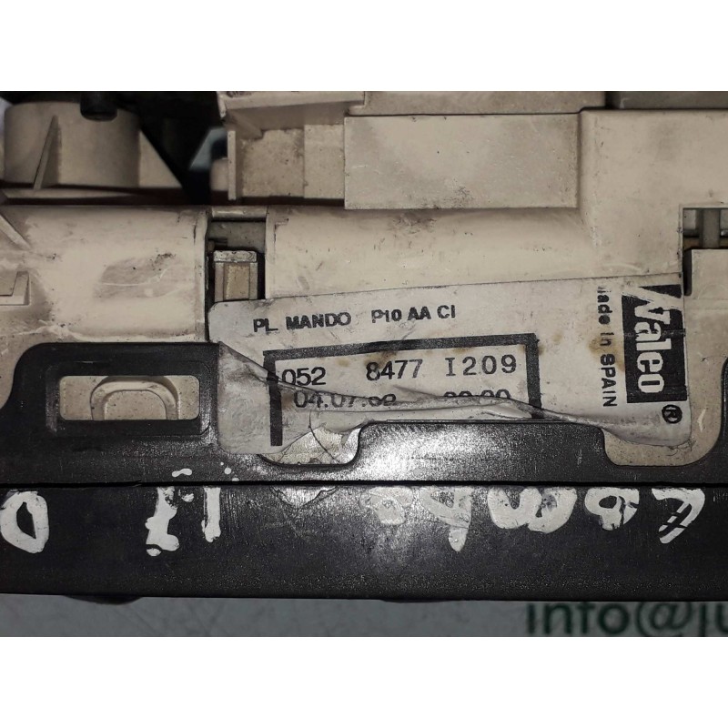 Recambio de mando calefaccion / aire acondicionado para opel combo (corsa c) cargo referencia OEM IAM 0528477  