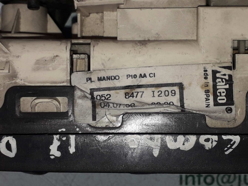 Recambio de mando calefaccion / aire acondicionado para opel combo (corsa c) cargo referencia OEM IAM 0528477  