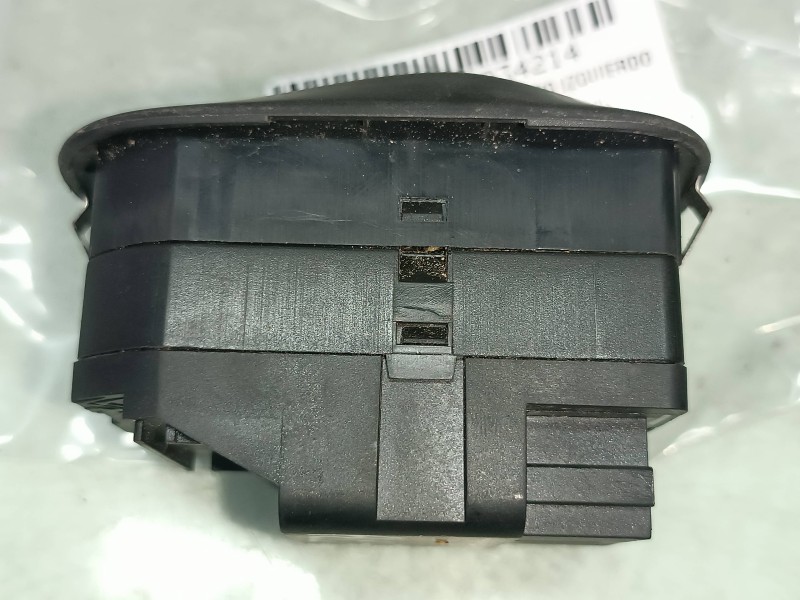 Recambio de mando elevalunas delantero izquierdo para peugeot 206 berlina xr referencia OEM IAM   CONECTOR 6 PINES