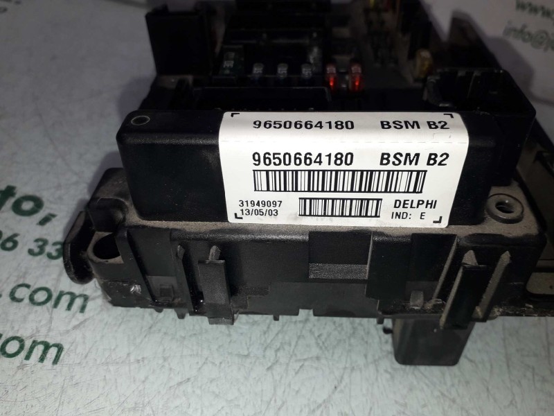 Recambio de caja reles / fusibles para peugeot 206 berlina x-line referencia OEM IAM 9650664180 BSM B2 DELPHI