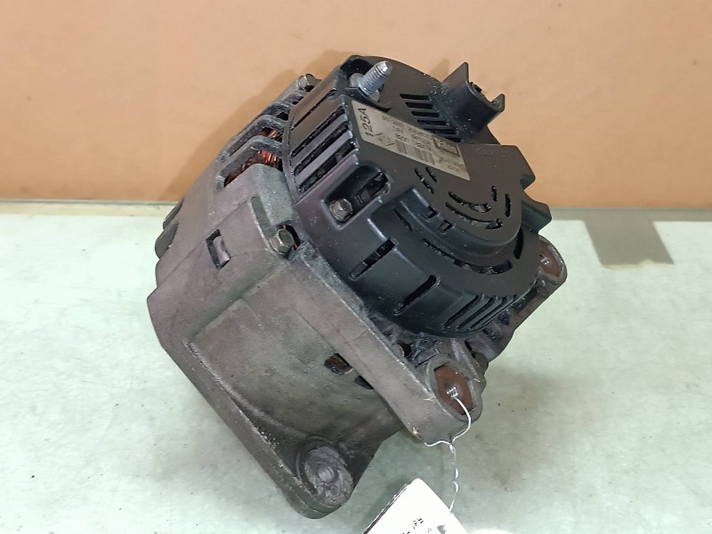 Recambio de alternador para mitsubishi space star (dg0) 1900 di-d avance referencia OEM IAM 8200162474 VALEO 125A