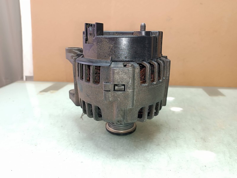 Recambio de alternador para mitsubishi space star (dg0) 1900 di-d avance referencia OEM IAM 8200162474 VALEO 125A