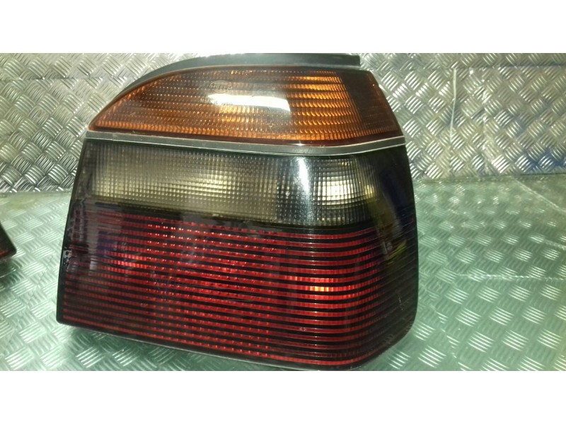 Recambio de piloto trasero derecho para volkswagen golf iii berlina (1h1) gti referencia OEM IAM 1H6945520  