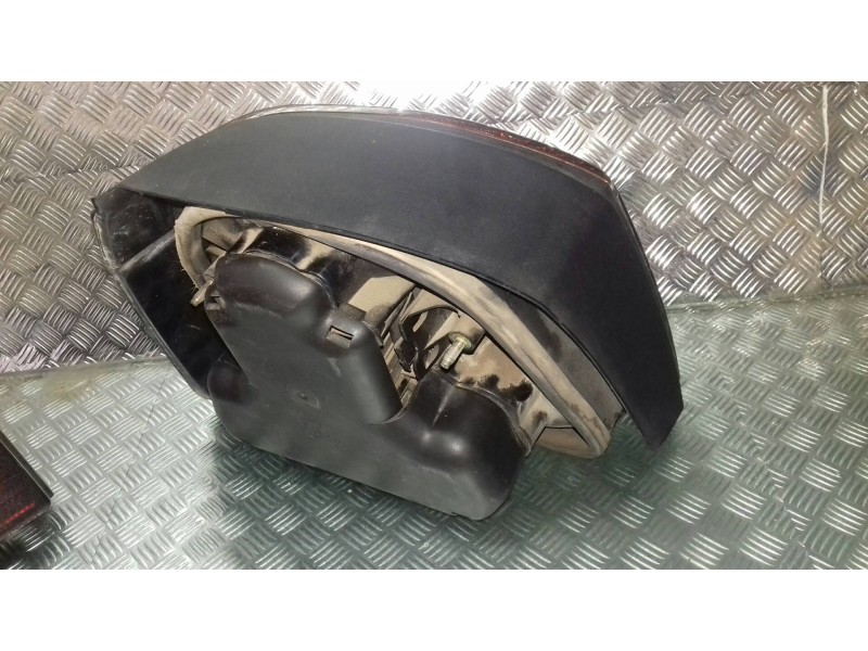 Recambio de piloto trasero derecho para volkswagen golf iii berlina (1h1) gti referencia OEM IAM 1H6945520  