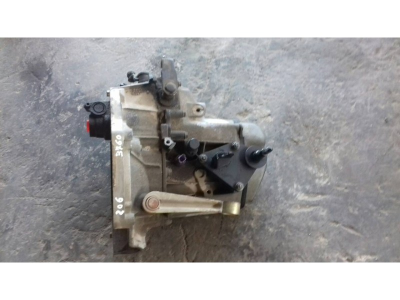 Recambio de caja cambios para peugeot 206 berlina xs-line referencia OEM IAM 20CP81  5 VELOCIDADES