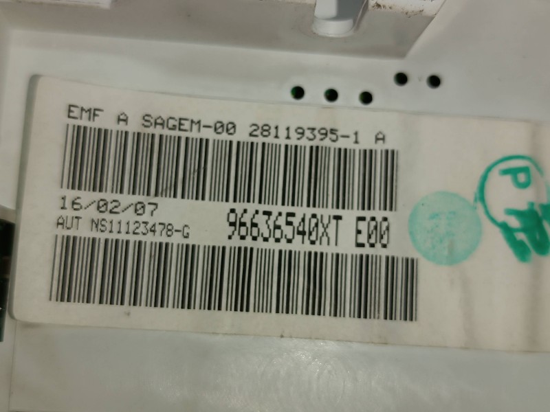 Recambio de pantalla multifuncion para peugeot 206 berlina xs-line referencia OEM IAM 96636540XT 21659275 SAGEM