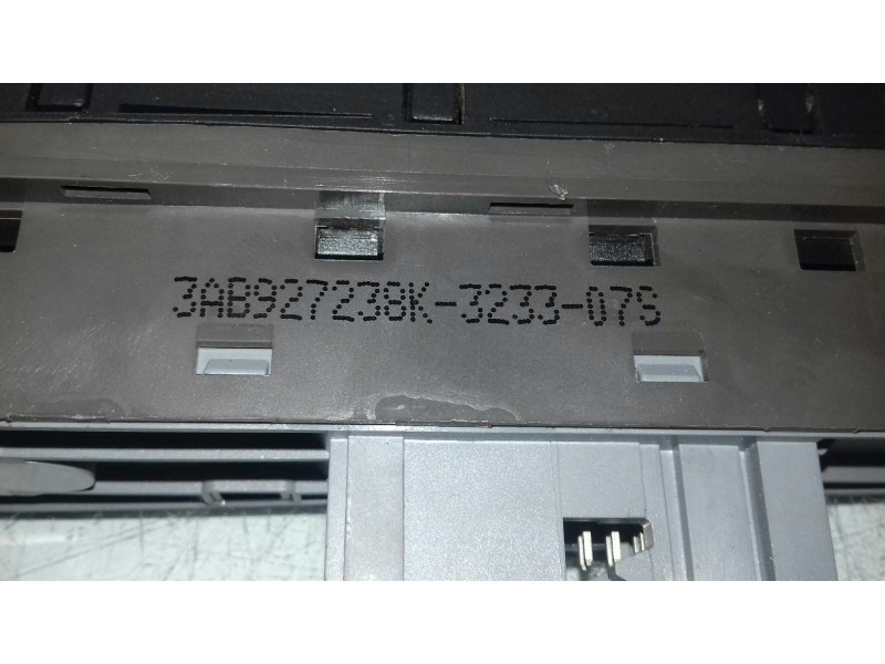 Recambio de mando multifuncion para volkswagen passat variant (365) edition referencia OEM IAM 3AB927238K 3233 