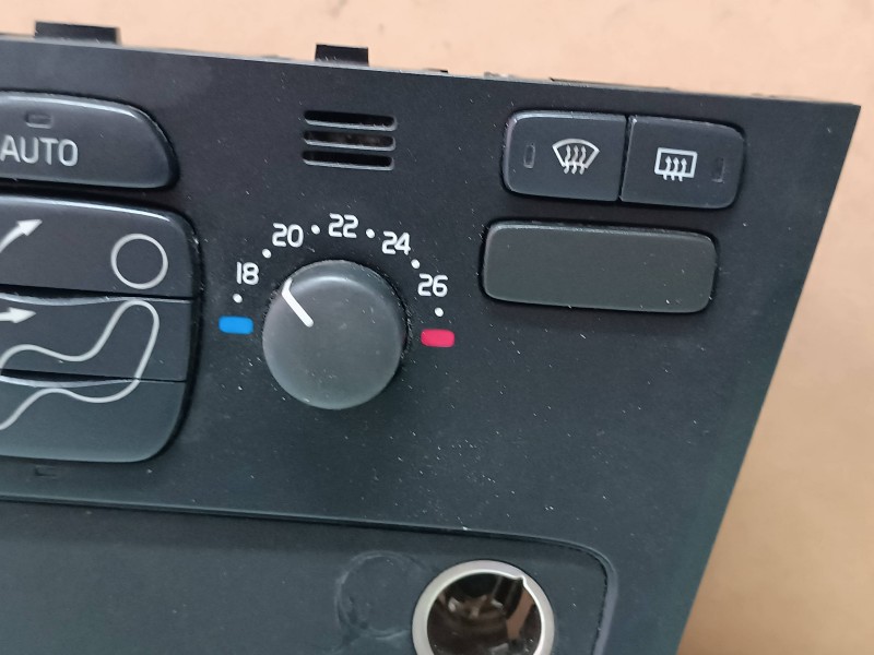 Recambio de mando calefaccion / aire acondicionado para volvo s60 berlina 2.4 d referencia OEM IAM 8691876  