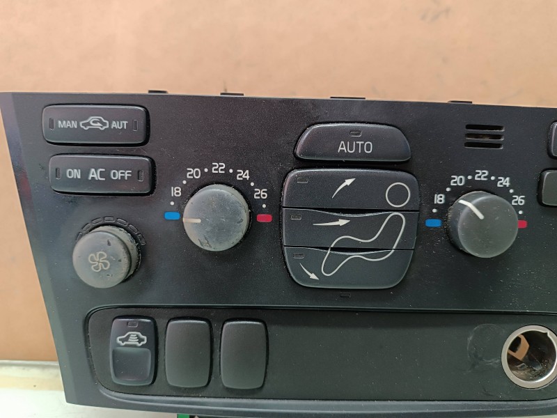 Recambio de mando calefaccion / aire acondicionado para volvo s60 berlina 2.4 d referencia OEM IAM 8691876  