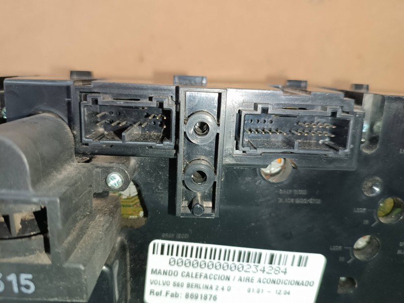 Recambio de mando calefaccion / aire acondicionado para volvo s60 berlina 2.4 d referencia OEM IAM 8691876  