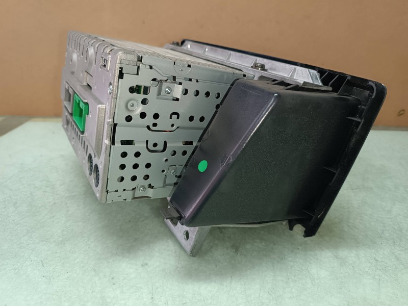 Recambio de sistema audio / radio cd para volvo s60 berlina 2.4 d referencia OEM IAM 306576371 9491792 9491217