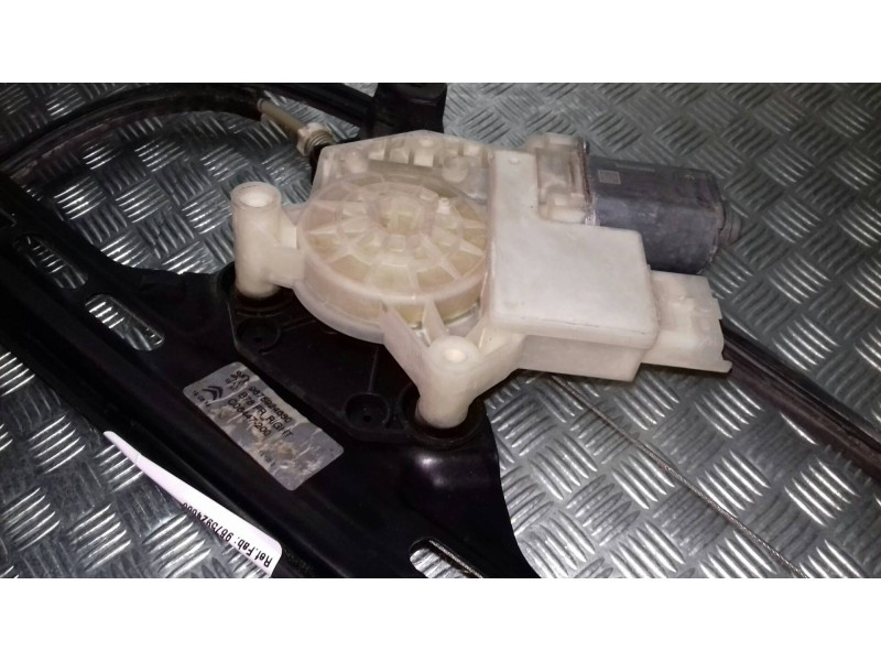 Recambio de elevalunas delantero derecho para citroen c4 picasso feel referencia OEM IAM 9675924680 C06447200 ELECTRICO