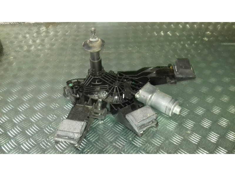 Recambio de motor limpia trasero para citroen c4 picasso feel referencia OEM IAM 9677680580 0390208008 BOSCH