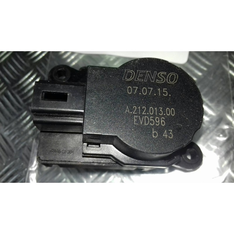 Recambio de motor apertura trampillas climatizador para citroen c4 picasso feel referencia OEM IAM A21201300 EVD596 DENSO