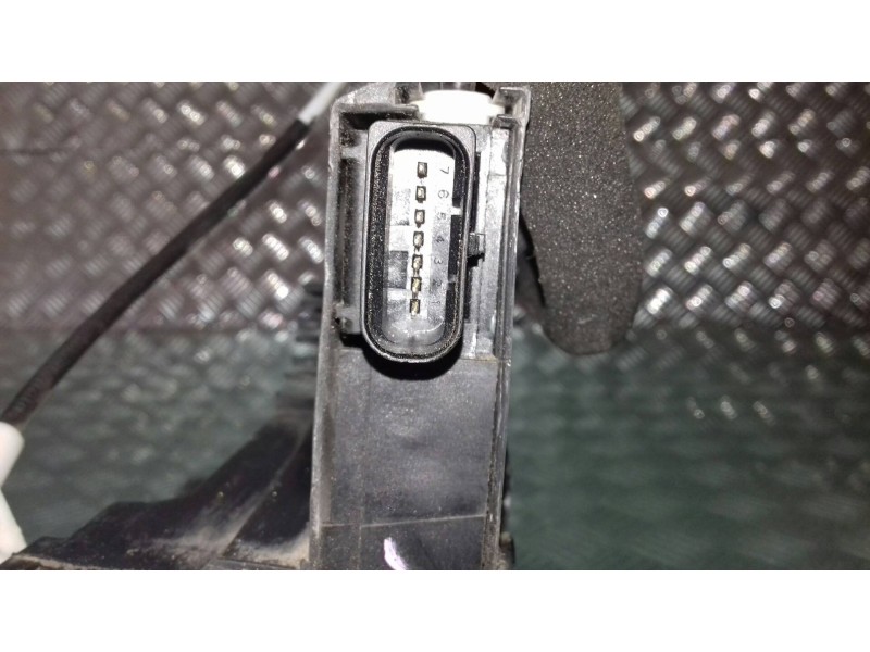 Recambio de cerradura puerta delantera derecha para citroen c4 picasso feel referencia OEM IAM 9810310280  