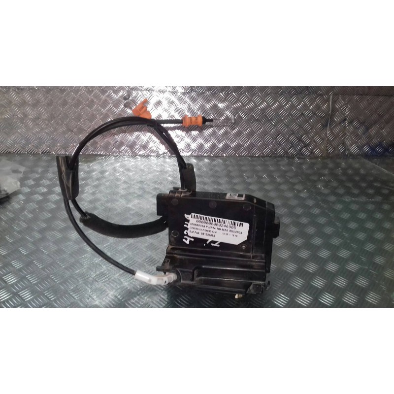 Recambio de cerradura puerta trasera izquierda para citroen c4 picasso feel referencia OEM IAM 981031088  